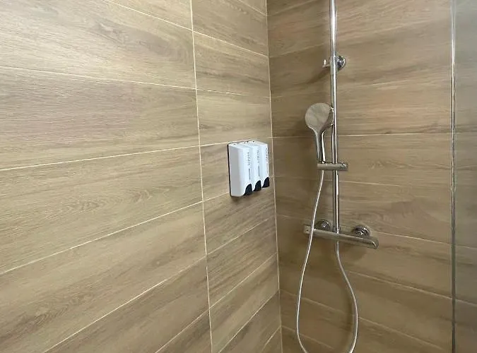 Faskomilo Paros 나오우사