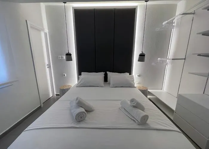 Lägenhet Faskomilo Paros Naousa